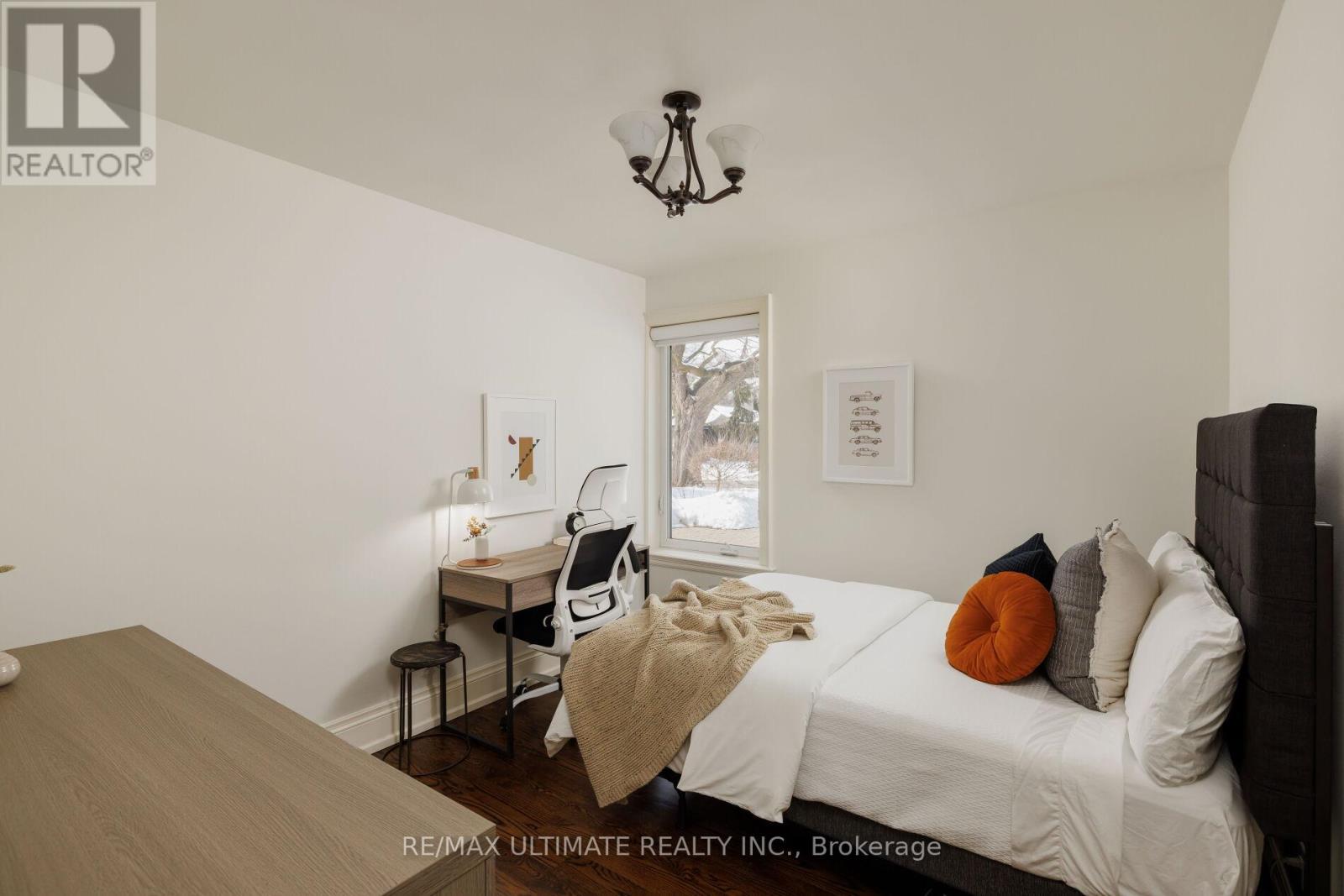 27 Ravensbourne Crescent, Toronto, Ontario  M9A 2A9 - Photo 30 - W12838808