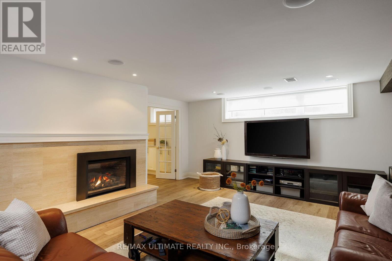 27 Ravensbourne Crescent, Toronto, Ontario  M9A 2A9 - Photo 36 - W12838808