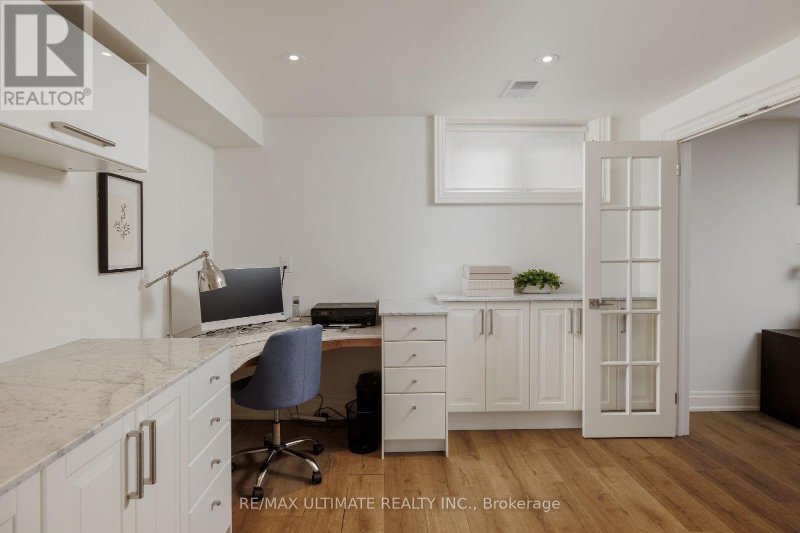 27 Ravensbourne Crescent, Toronto, Ontario  M9A 2A9 - Photo 41 - W12838808