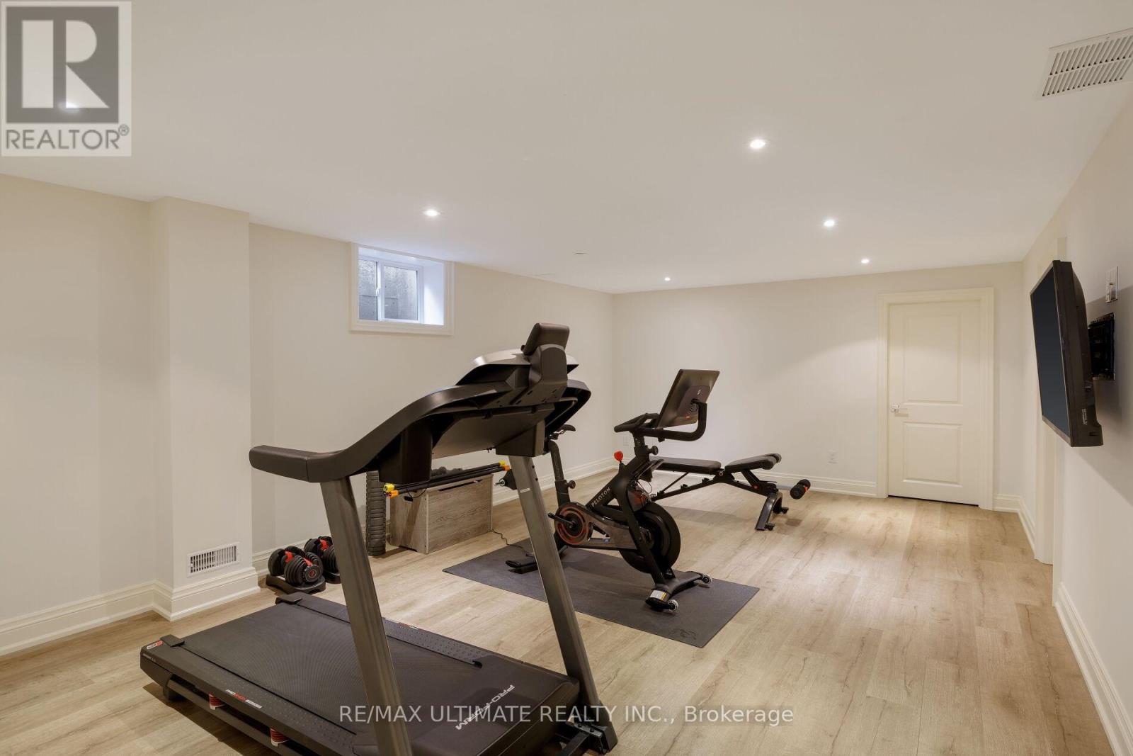 27 Ravensbourne Crescent, Toronto, Ontario  M9A 2A9 - Photo 42 - W12838808