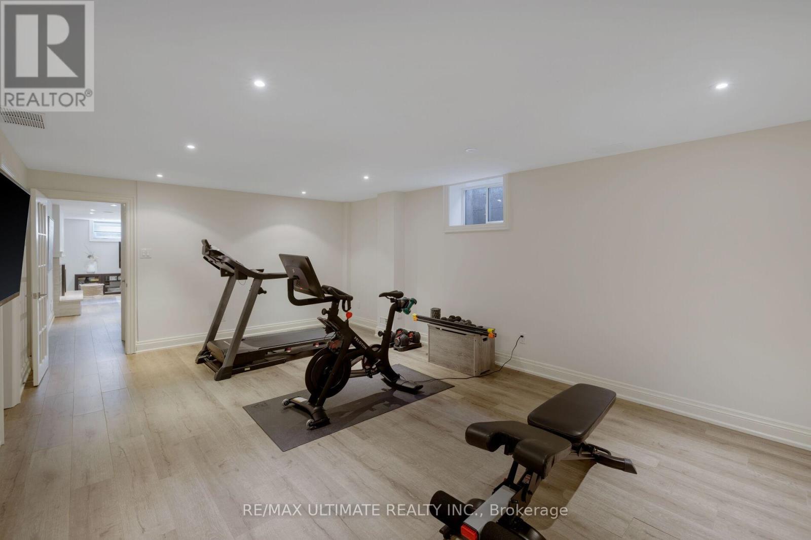 27 Ravensbourne Crescent, Toronto, Ontario  M9A 2A9 - Photo 43 - W12838808