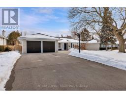 27 RAVENSBOURNE CRESCENT, Toronto, Ontario