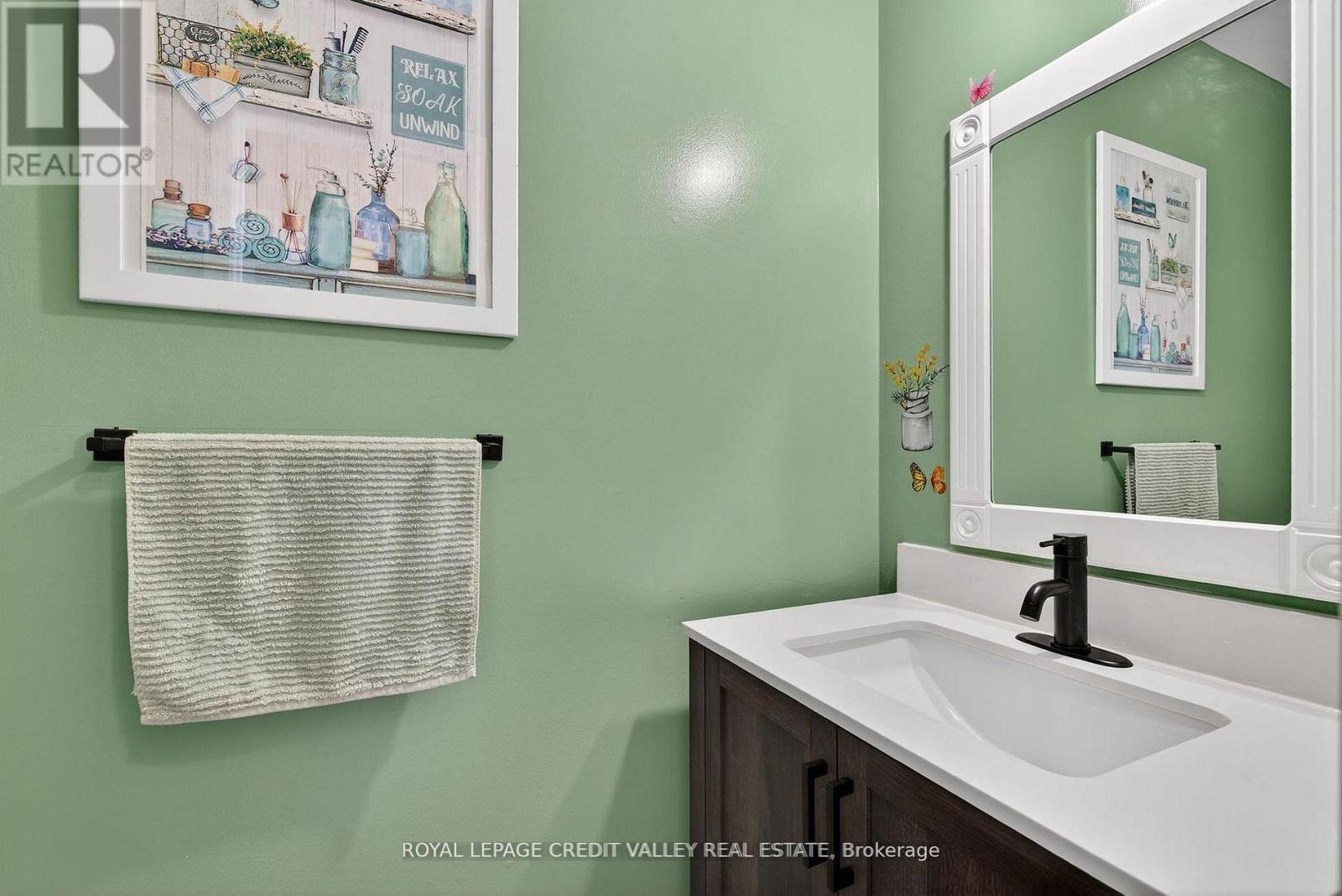 60 Gondola Crescent, Brampton, Ontario  L6S 1W6 - Photo 17 - W12838818