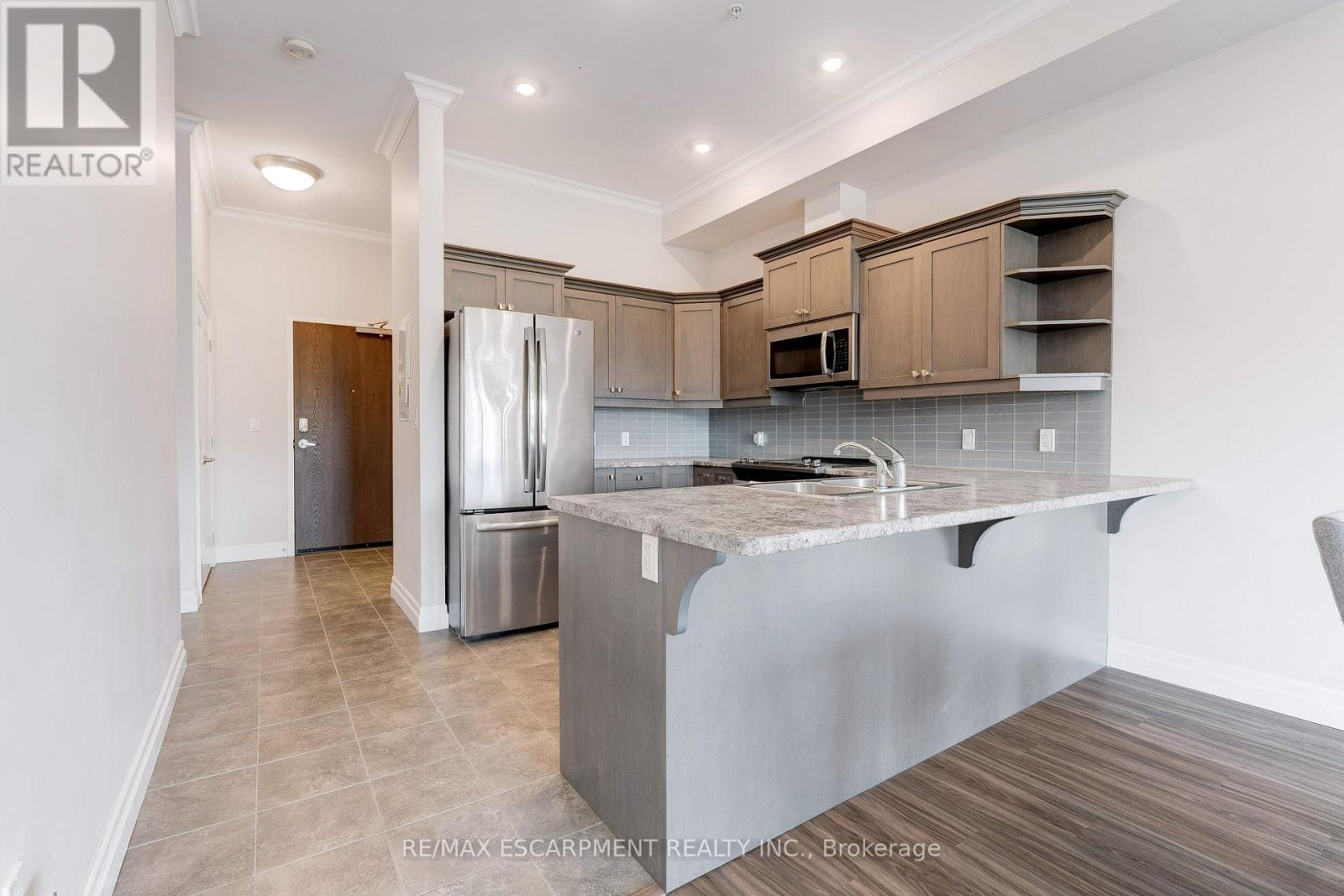 106 - 3290 New Street, Burlington, Ontario  L7N 1M8 - Photo 12 - W12838824