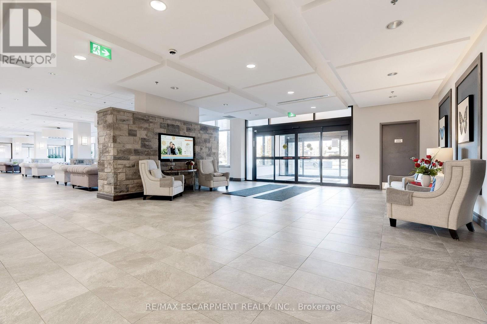 106 - 3290 New Street, Burlington, Ontario  L7N 1M8 - Photo 6 - W12838824