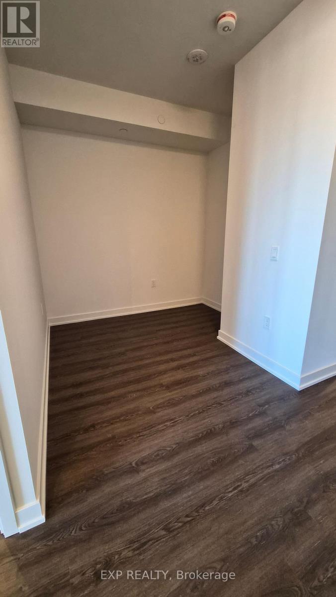 1206 - 448 Burnhamthorpe Road W, Mississauga (City Centre), Ontario  L5B 4M6 - Photo 10 - W12838836