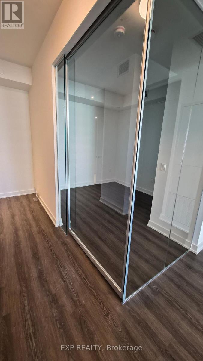 1206 - 448 Burnhamthorpe Road W, Mississauga (City Centre), Ontario  L5B 4M6 - Photo 7 - W12838836