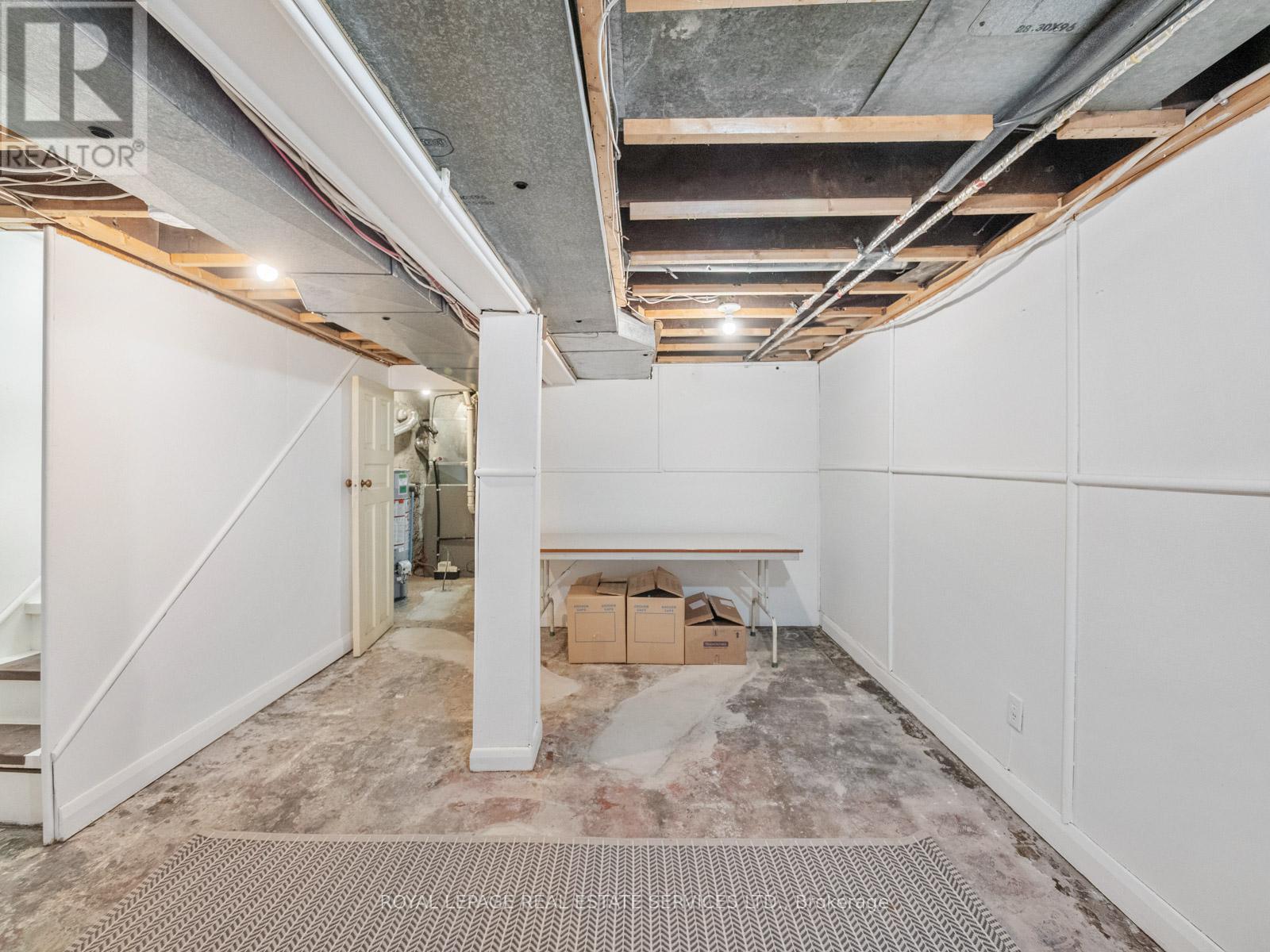 574 St Clarens Avenue, Toronto, Ontario  M6H 3W7 - Photo 34 - W12838844