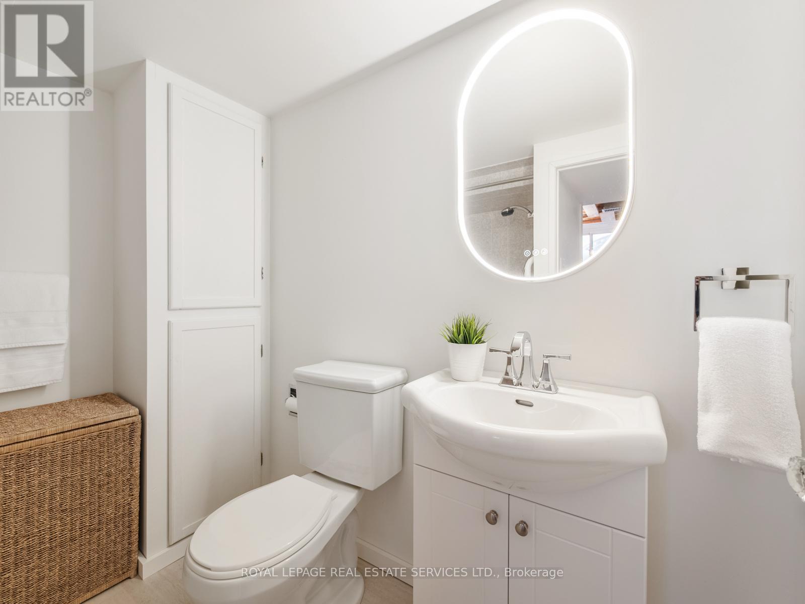 574 St Clarens Avenue, Toronto, Ontario  M6H 3W7 - Photo 36 - W12838844