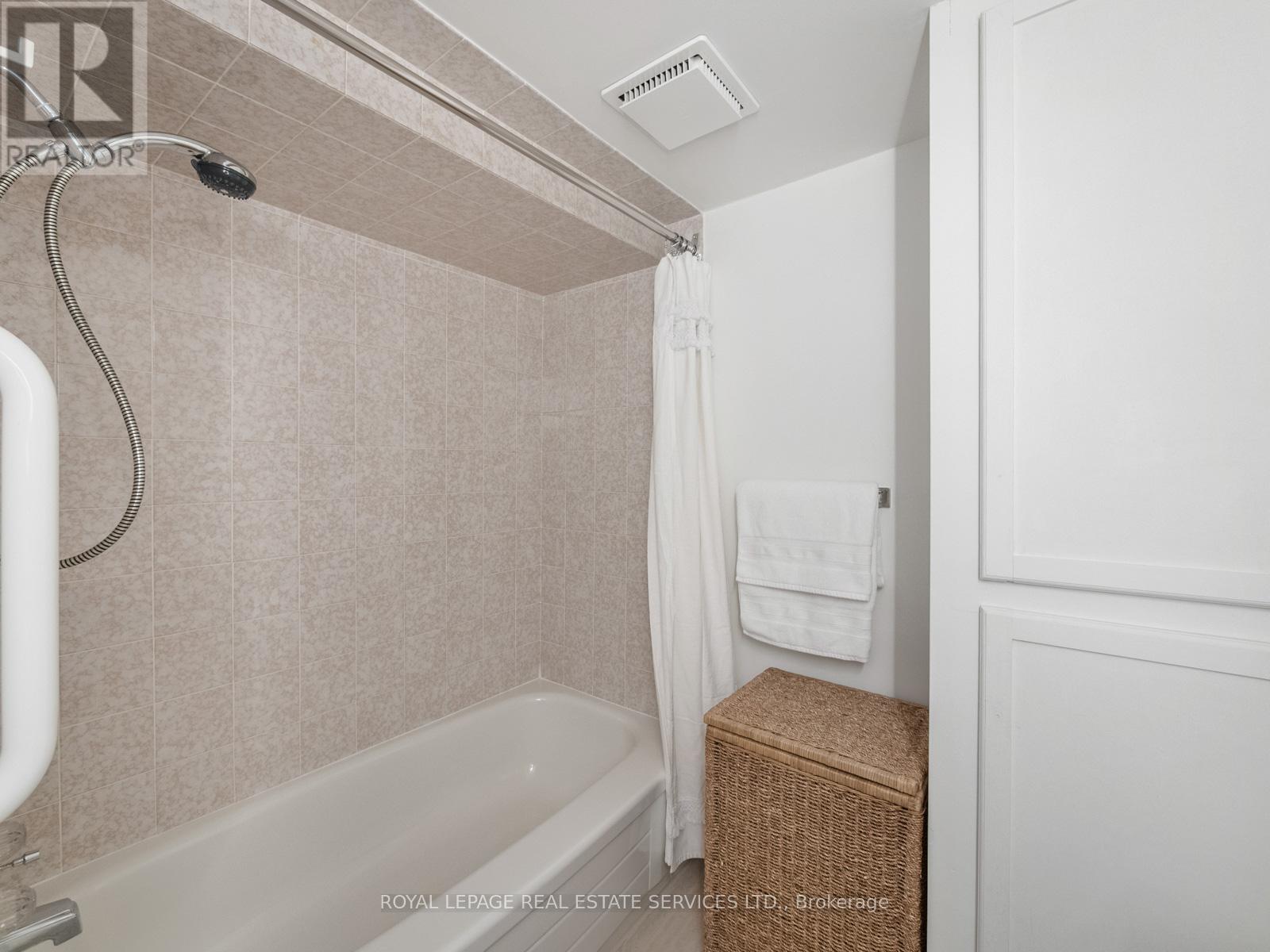 574 St Clarens Avenue, Toronto, Ontario  M6H 3W7 - Photo 37 - W12838844