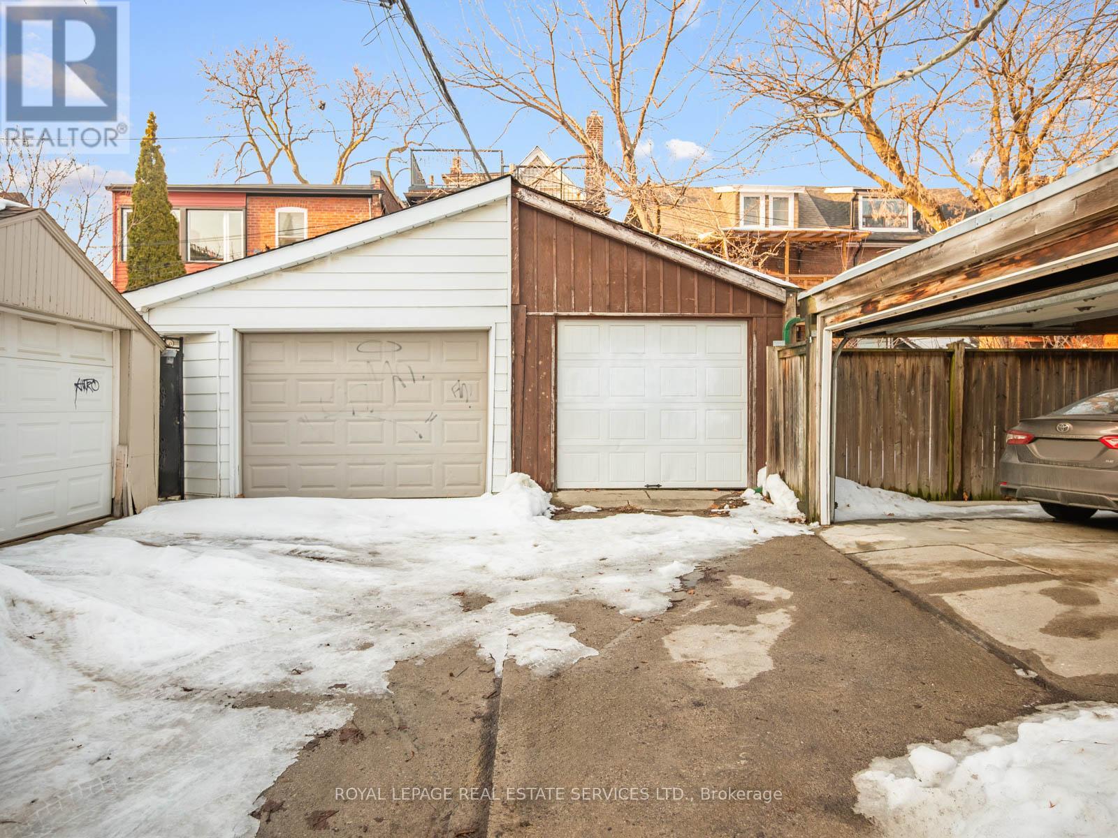 574 St Clarens Avenue, Toronto, Ontario  M6H 3W7 - Photo 40 - W12838844