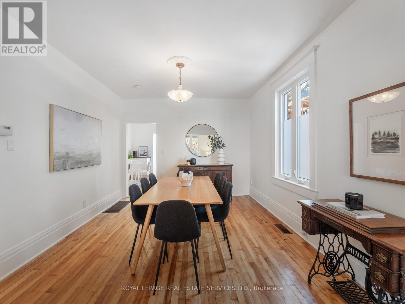 574 St Clarens Avenue, Toronto, Ontario  M6H 3W7 - Photo 9 - W12838844