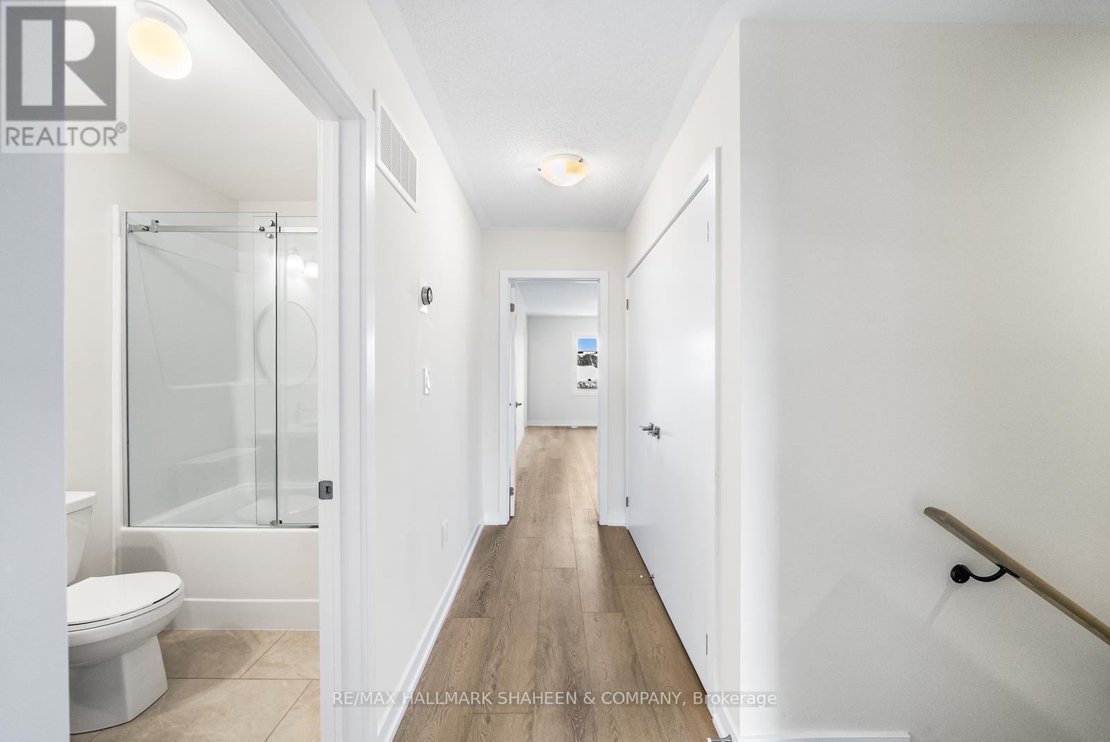 1354 Kaniv Street, Oakville, Ontario  L6M 5R3 - Photo 40 - W12838870