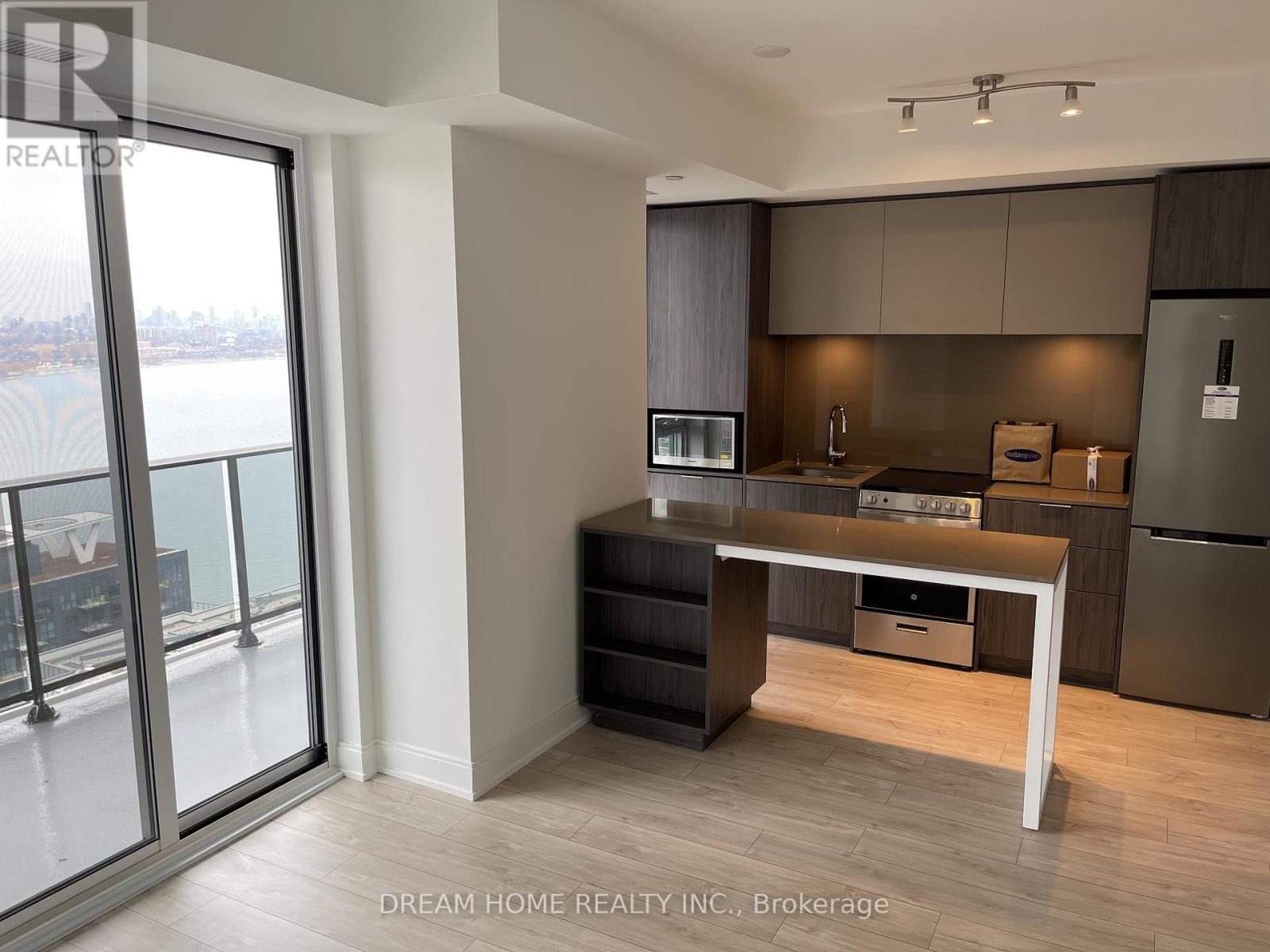 2903 - 70 Annie Graig Drive, Toronto, Ontario  M8V 0C4 - Photo 2 - W12838878