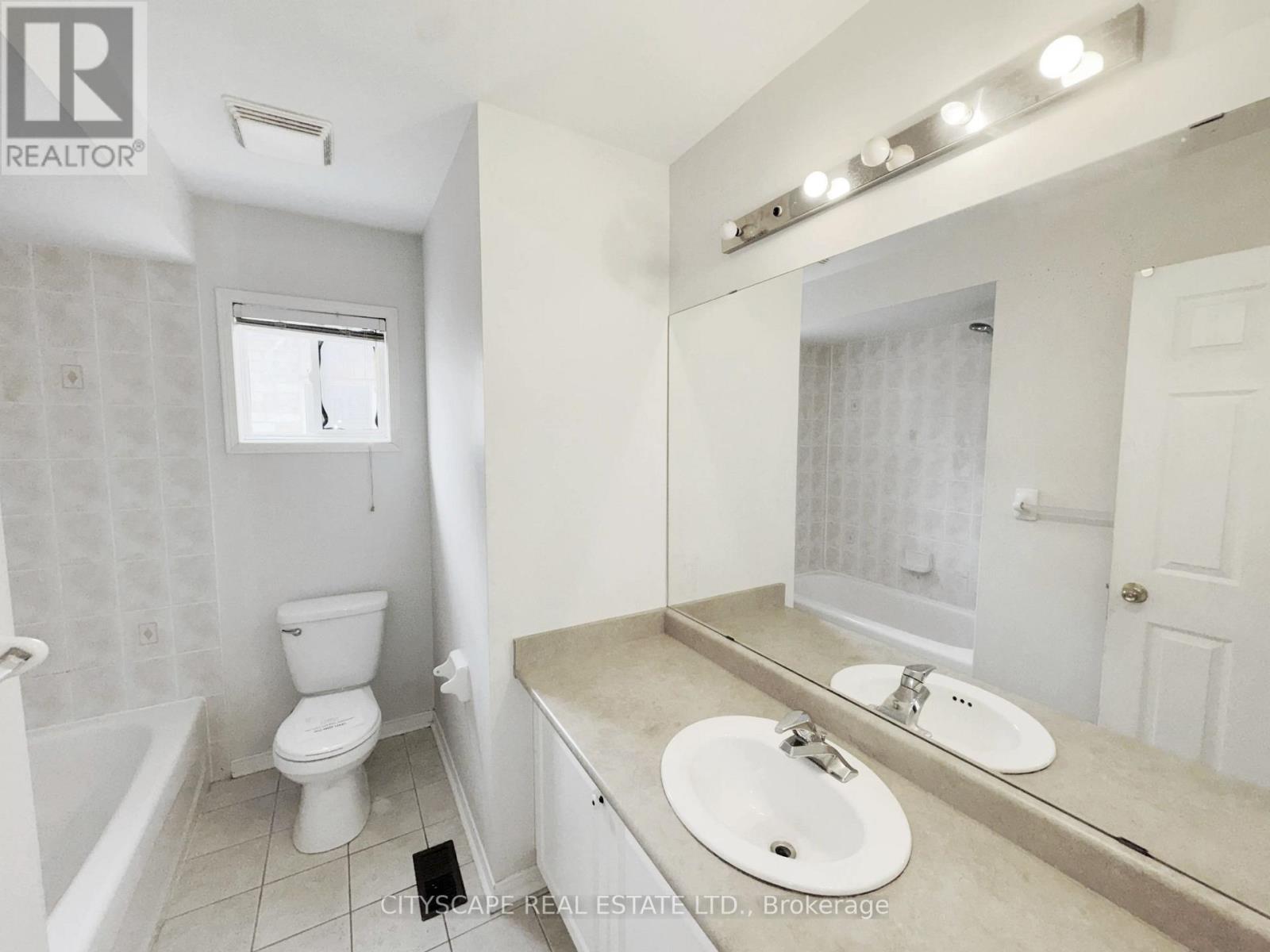 3970 Arbourview Terrace, Mississauga, Ontario  L5M 7B8 - Photo 22 - W12838902