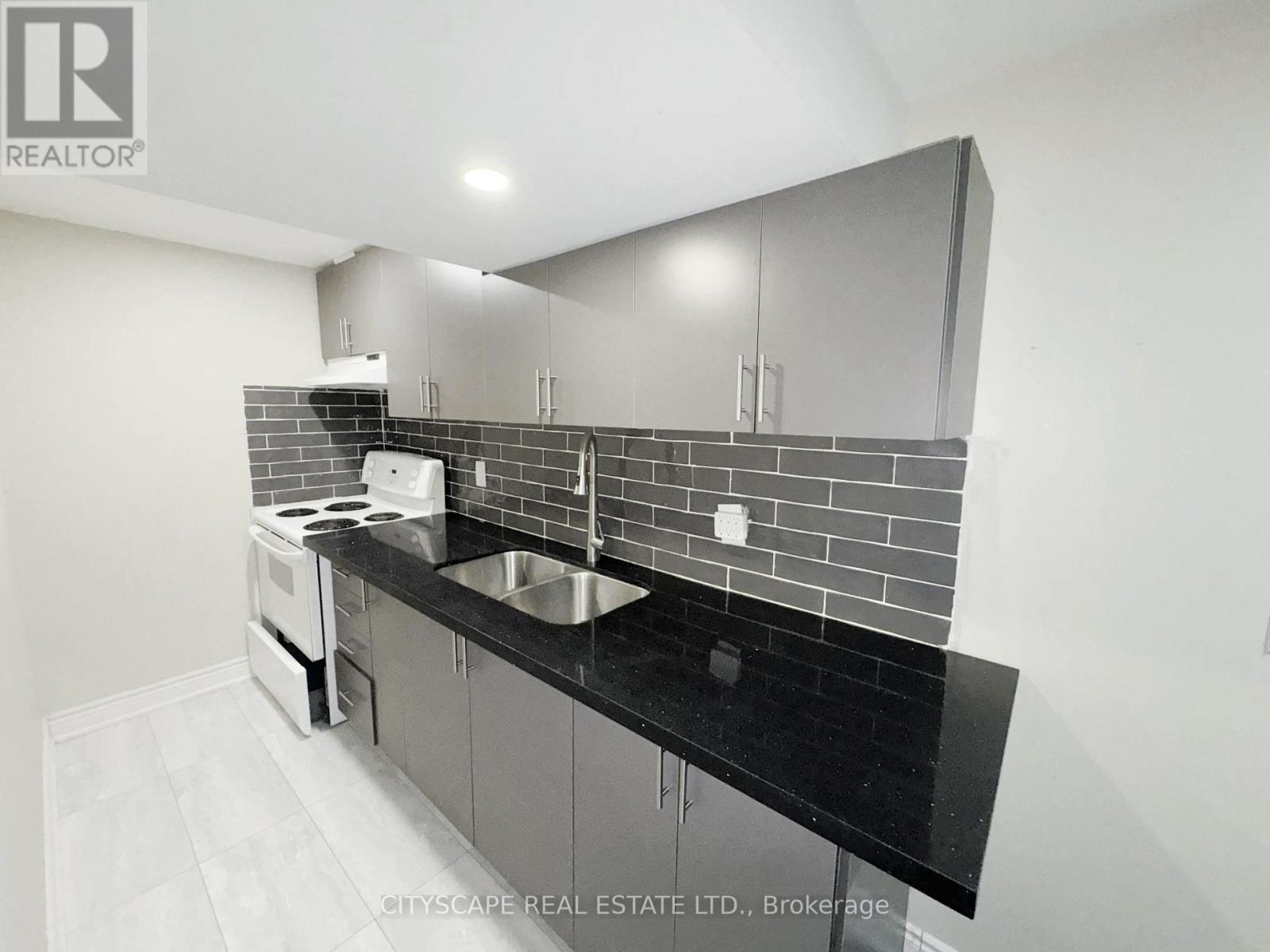 3970 Arbourview Terrace, Mississauga, Ontario  L5M 7B8 - Photo 34 - W12838902