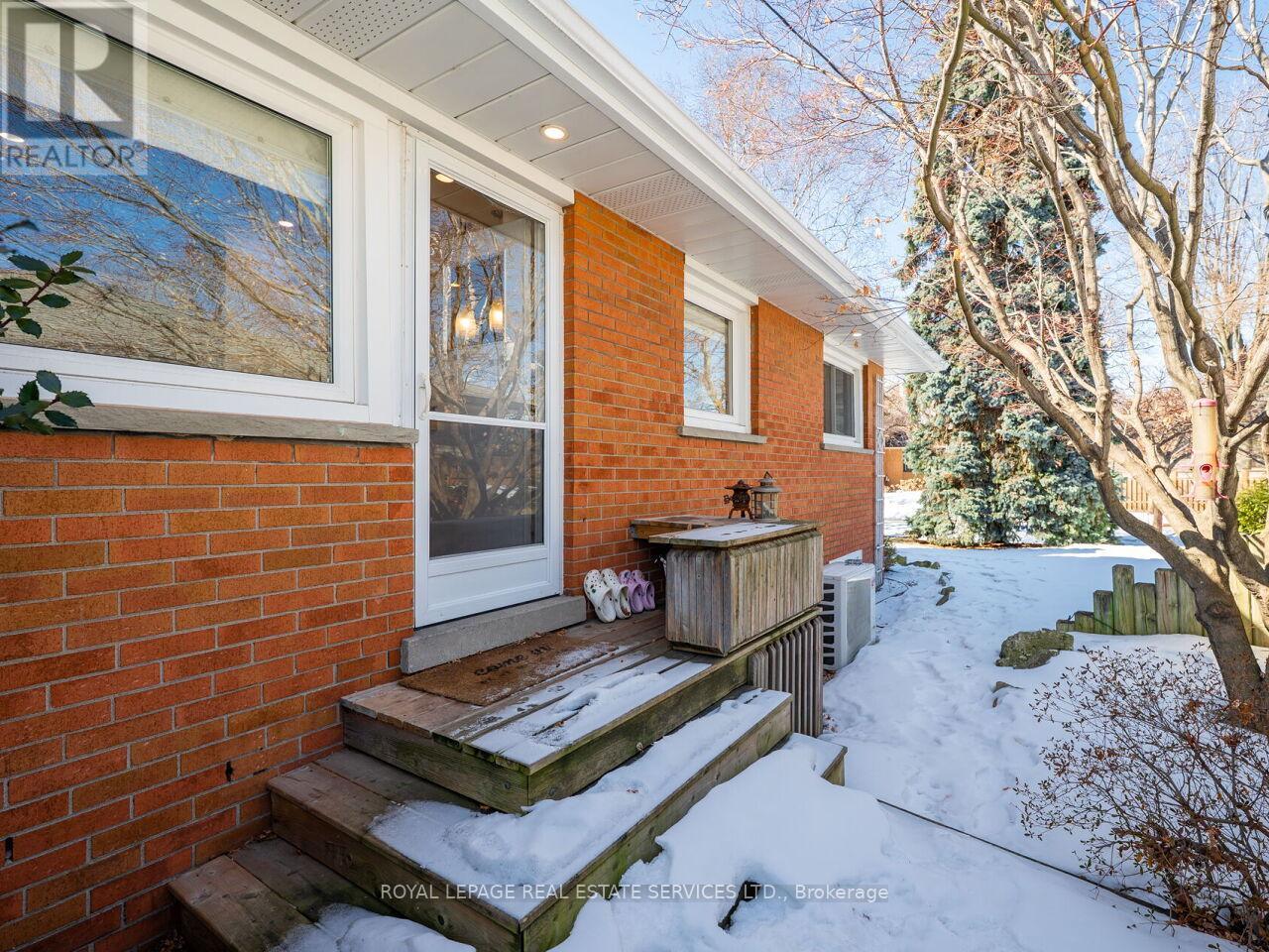 1602 Carletta Drive, Mississauga, Ontario  L4X 1E5 - Photo 40 - W12838956