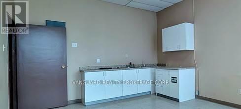 2 - 20 Baywood Road, Toronto, Ontario  M9V 4A8 - Photo 5 - W12065880