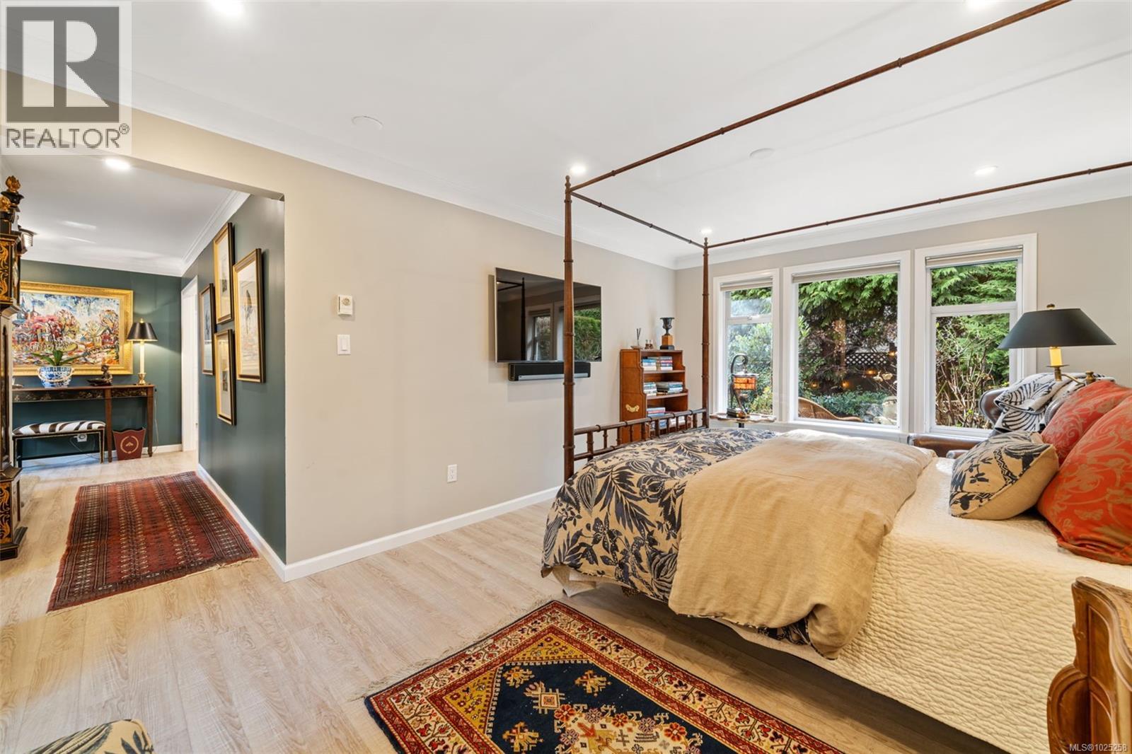 7 2585 Sinclair Rd Ne, Saanich, British Columbia  V8N 1C1 - Photo 17 - 1025258