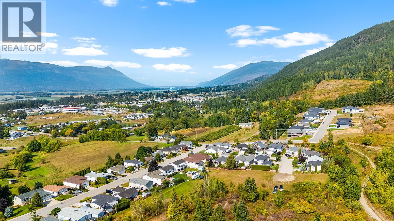 1113 Westridge Street, Creston, British Columbia  V0B 1G6 - Photo 69 - 10377159