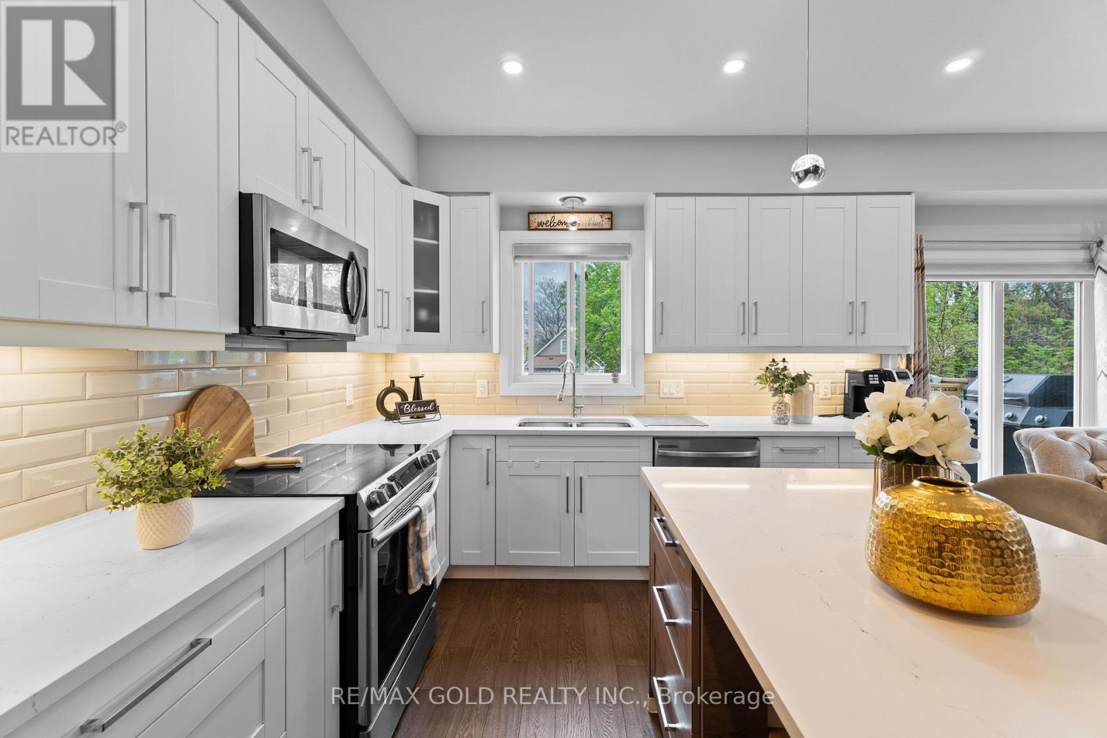 42 Fifth Avenue, Kitchener, Ontario  N2C 1P4 - Photo 12 - X12838538