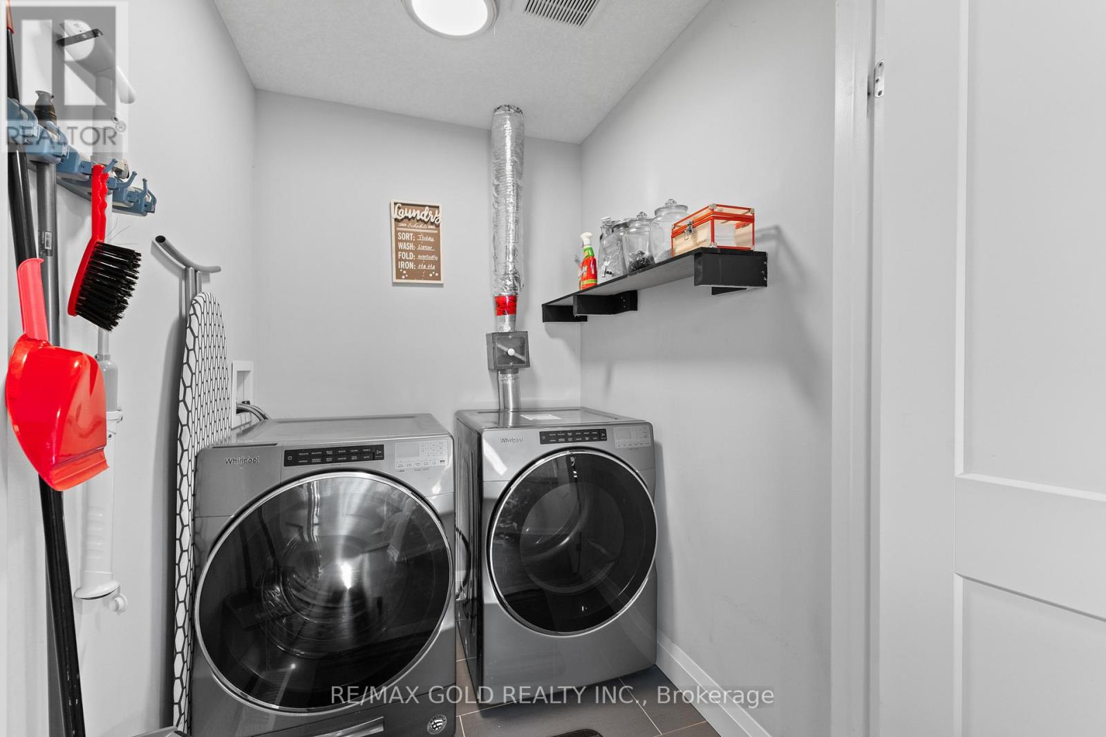 42 Fifth Avenue, Kitchener, Ontario  N2C 1P4 - Photo 33 - X12838538