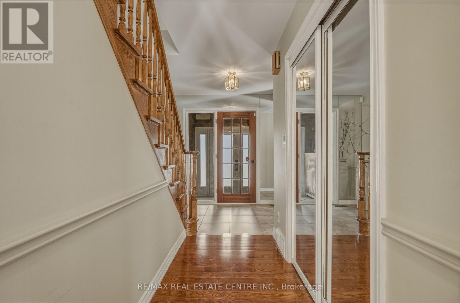 6 Iris Court, Hamilton, Ontario  L0R 1H3 - Photo 12 - X12838634