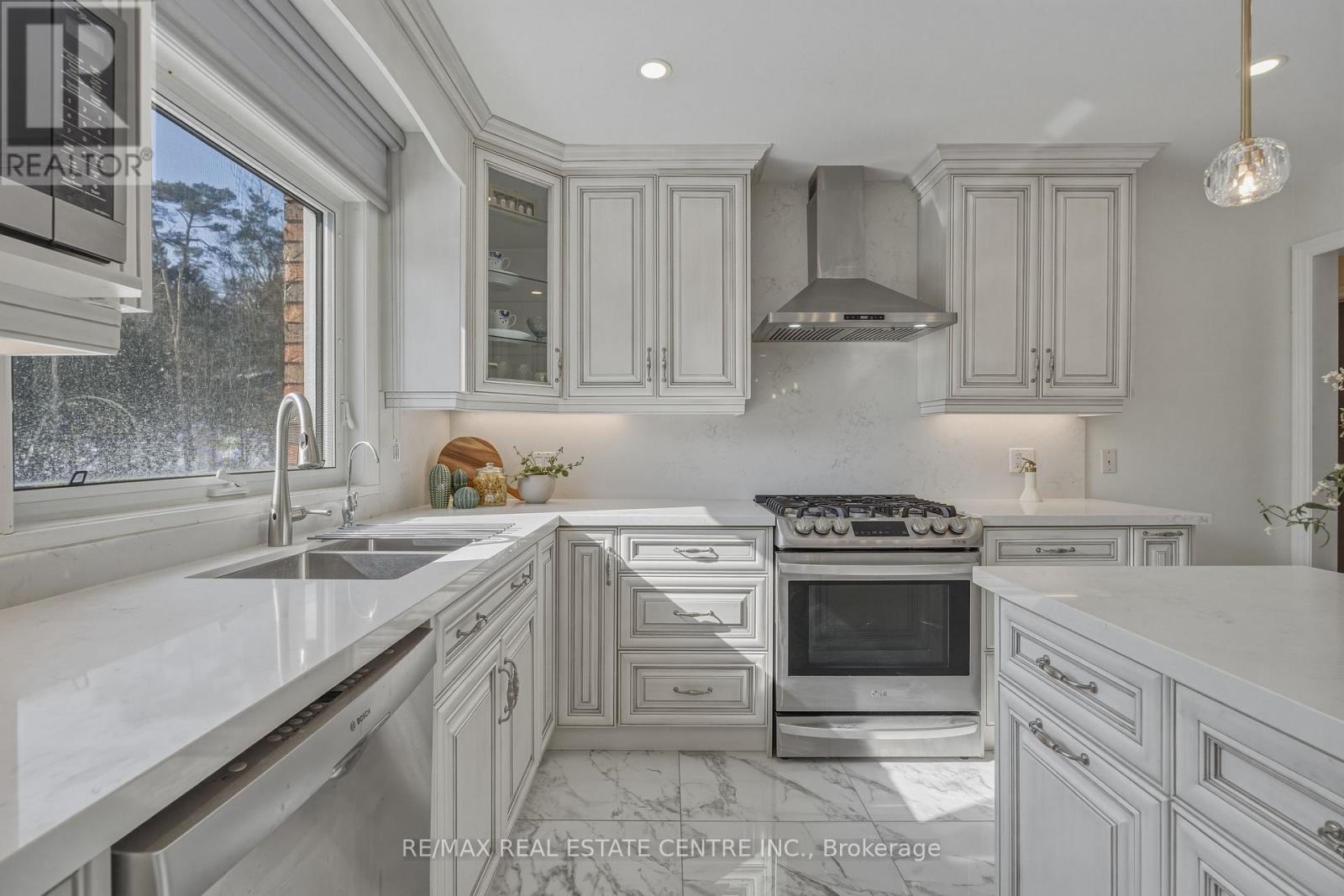 6 Iris Court, Hamilton, Ontario  L0R 1H3 - Photo 18 - X12838634