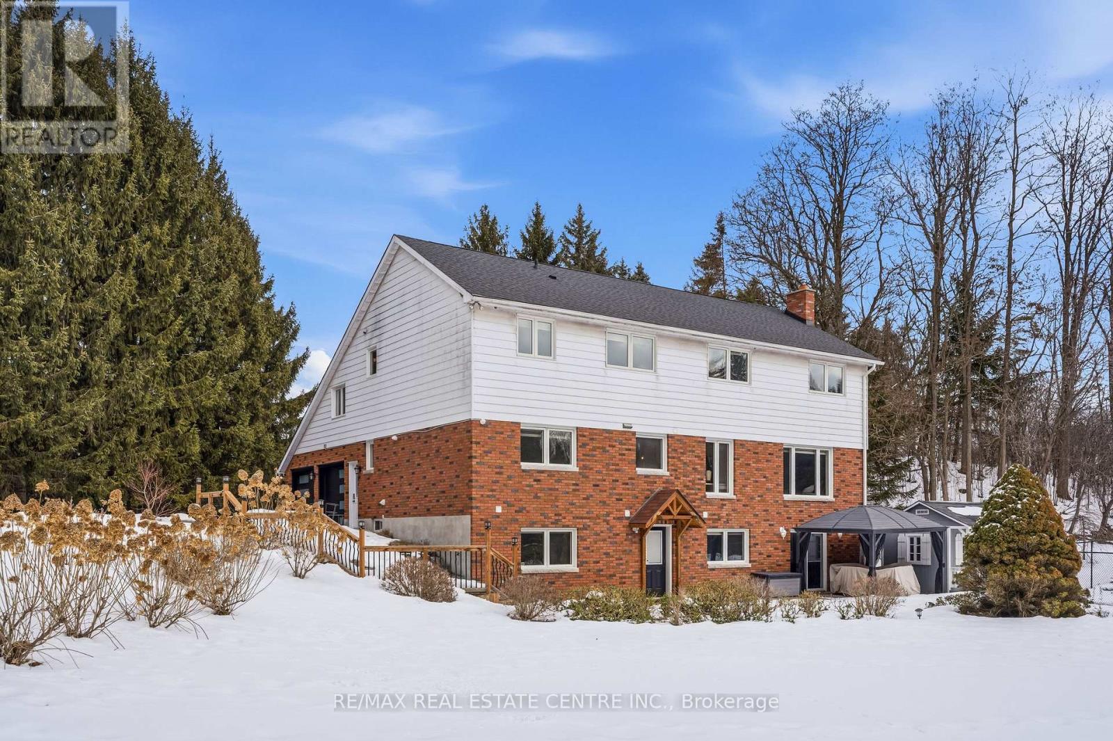 6 Iris Court, Hamilton, Ontario  L0R 1H3 - Photo 49 - X12838634