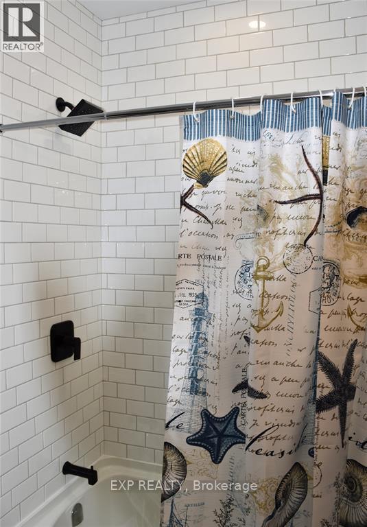 207 Essex Street, Sarnia, Ontario  N7T 0C2 - Photo 18 - X12838742