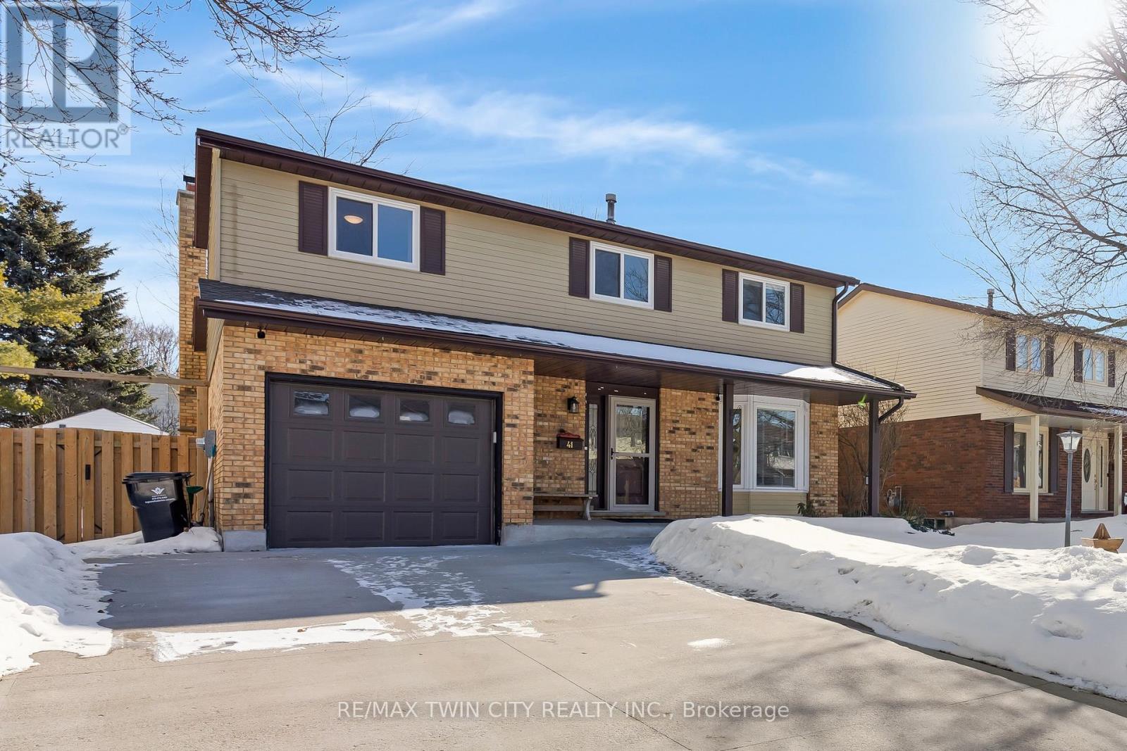41 DELAVAN DRIVE, Cambridge, Ontario