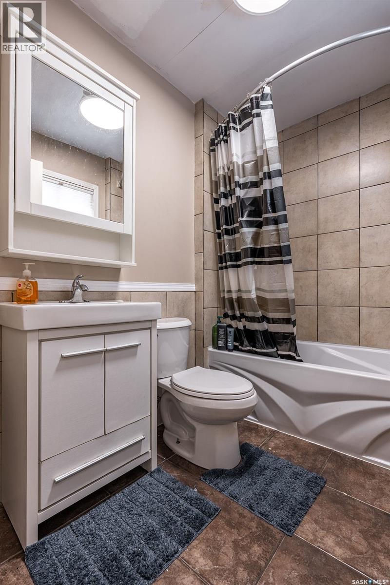 133 111th Street W, Saskatoon, Saskatchewan  S7J 3L8 - Photo 12 - SK029586