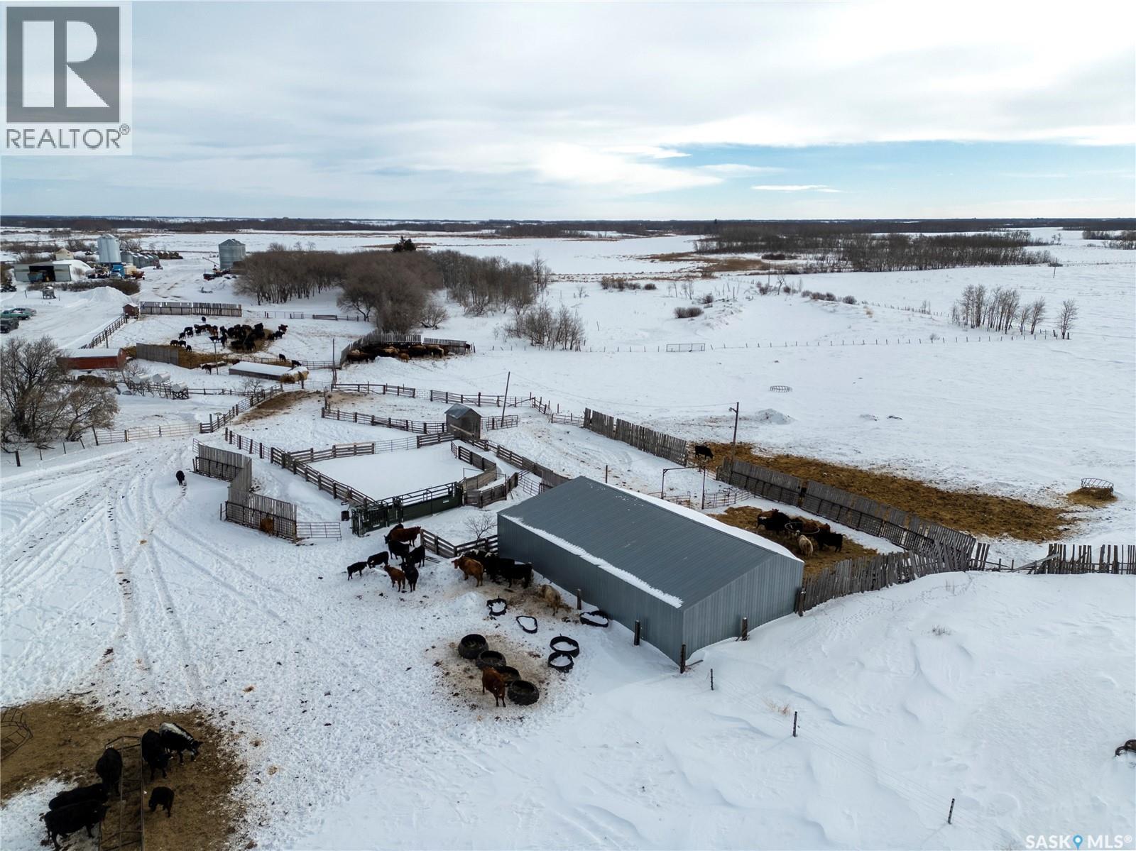 8 Quarters & Yard Site Near Yorkton (Buckingham), Saltcoats Rm No. 213, Saskatchewan  S0A 3J0 - Photo 3 - SK029585