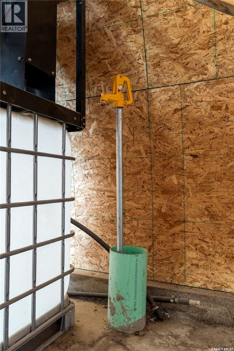 8 Quarters & Yard Site Near Yorkton (Buckingham), Saltcoats Rm No. 213, Saskatchewan  S0A 3J0 - Photo 38 - SK029585