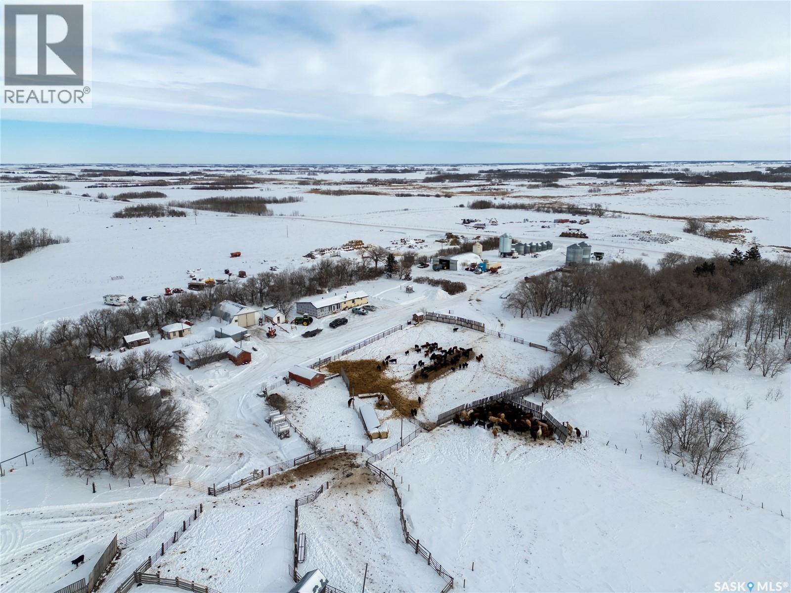 8 Quarters & Yard Site Near Yorkton (Buckingham), Saltcoats Rm No. 213, Saskatchewan  S0A 3J0 - Photo 4 - SK029585