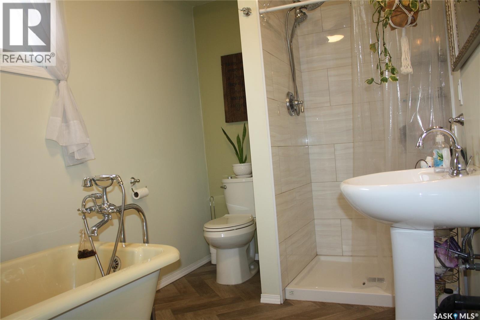 200 3rd Street, Dundurn, Saskatchewan  S0K 1K0 - Photo 16 - SK029549