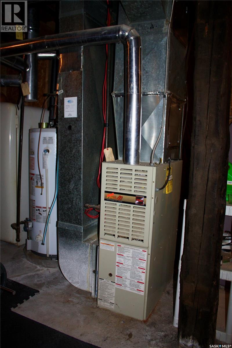 200 3rd Street, Dundurn, Saskatchewan  S0K 1K0 - Photo 27 - SK029549