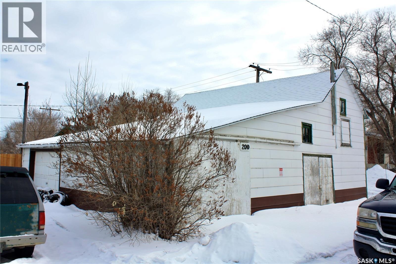 200 3rd Street, Dundurn, Saskatchewan  S0K 1K0 - Photo 34 - SK029549