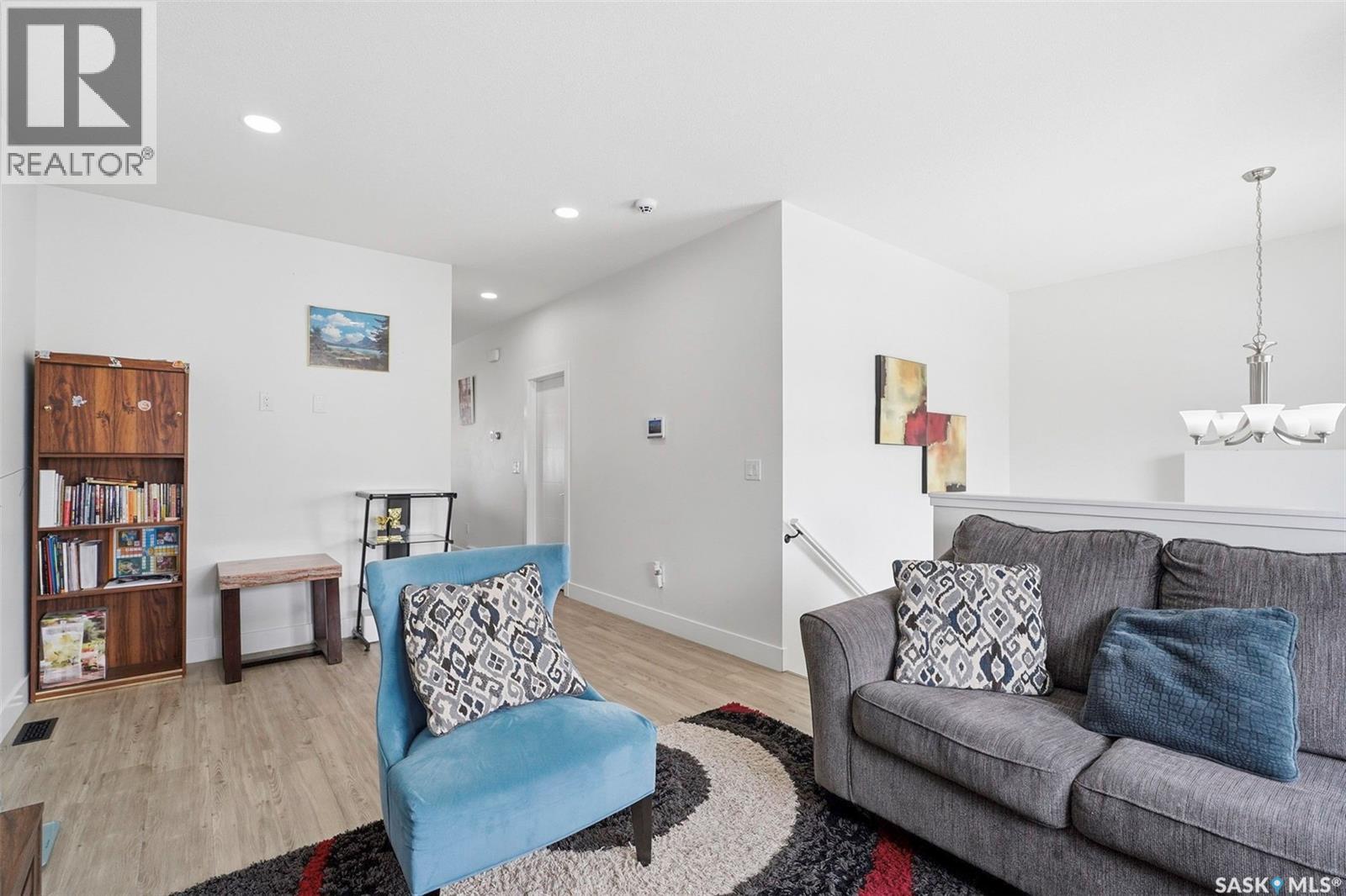 660 Feheregyhazi Boulevard, Saskatoon, Saskatchewan  S7W 1C4 - Photo 4 - SK029545