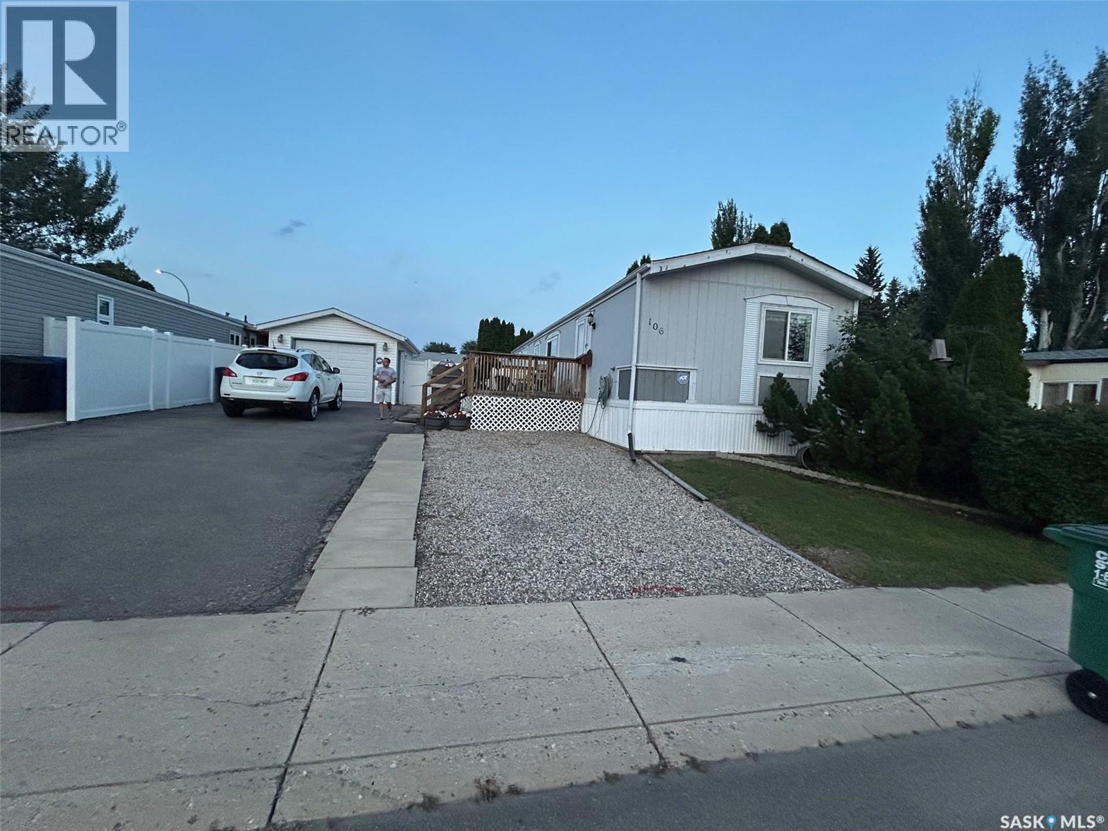 106 Lochrie Crescent, Saskatoon, Saskatchewan  S7M 5E4 - Photo 40 - SK029499