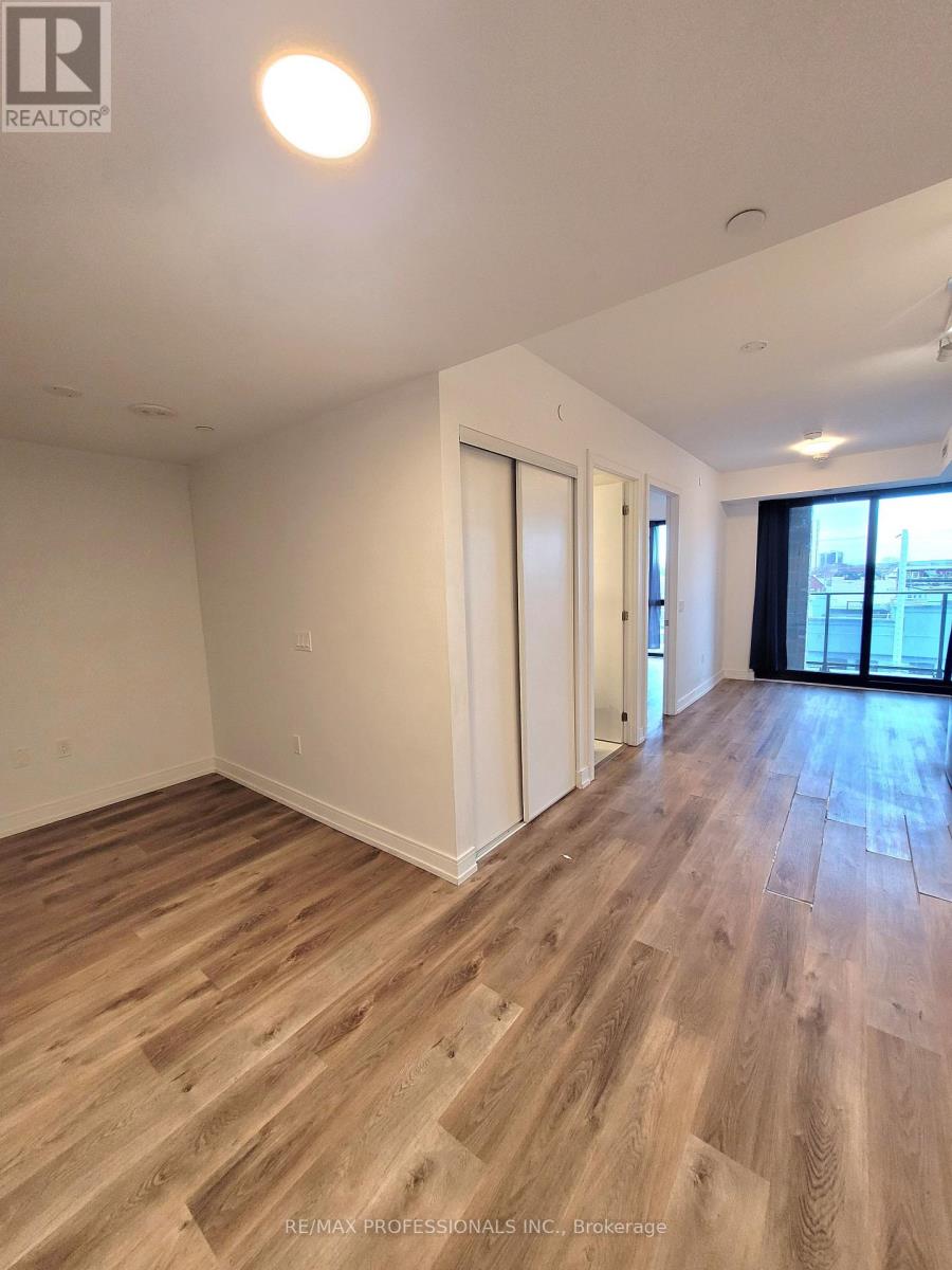 430 - 1 Jarvis Street W, Hamilton, Ontario  L8R 3J2 - Photo 2 - X12836050