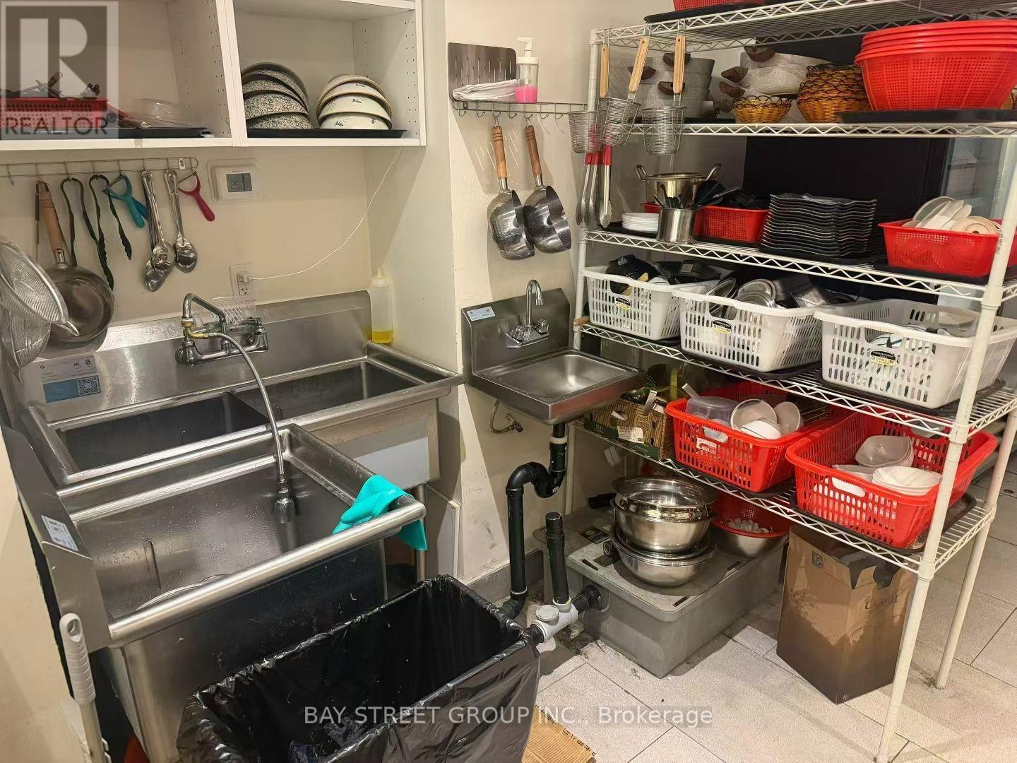 Main - 5315 Yonge Street, Toronto, Ontario  M2N 5R4 - Photo 3 - C12810532