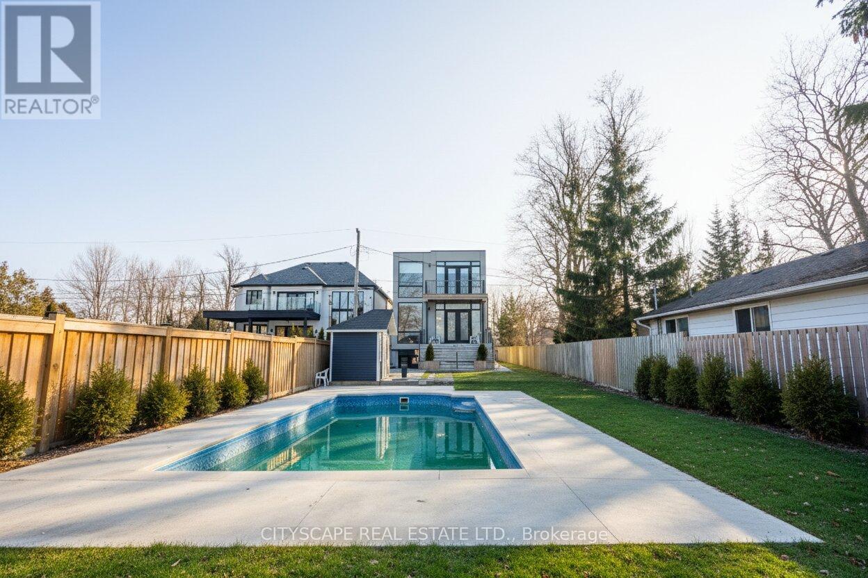 6 Campview Road, Hamilton, Ontario  L8E 5E2 - Photo 2 - X12828262