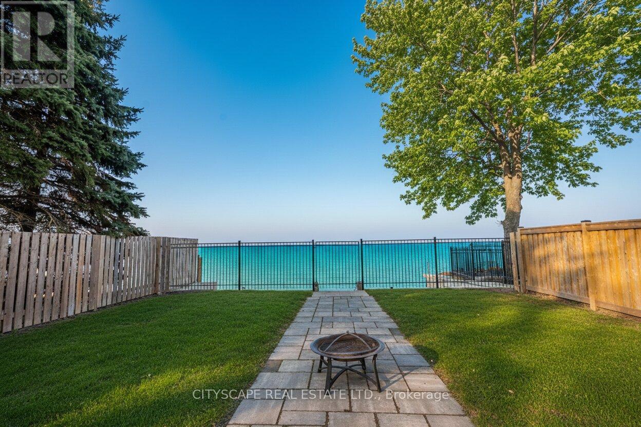 6 Campview Road, Hamilton, Ontario  L8E 5E2 - Photo 3 - X12828262