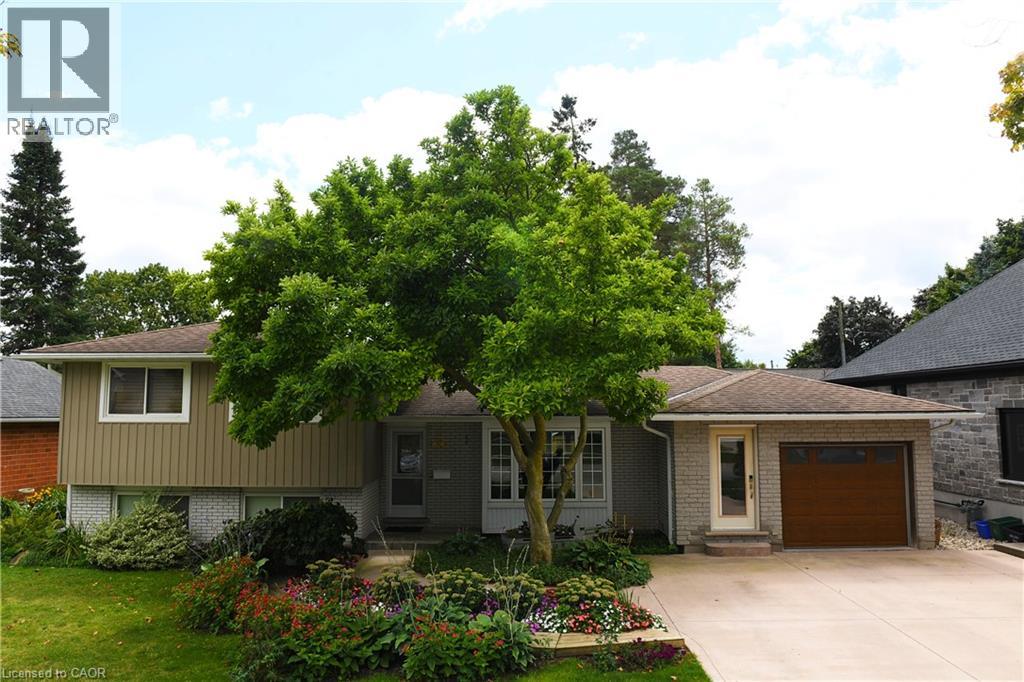 53 William Street, Elmira, Ontario  N3B 1P5 - Photo 2 - 40808970