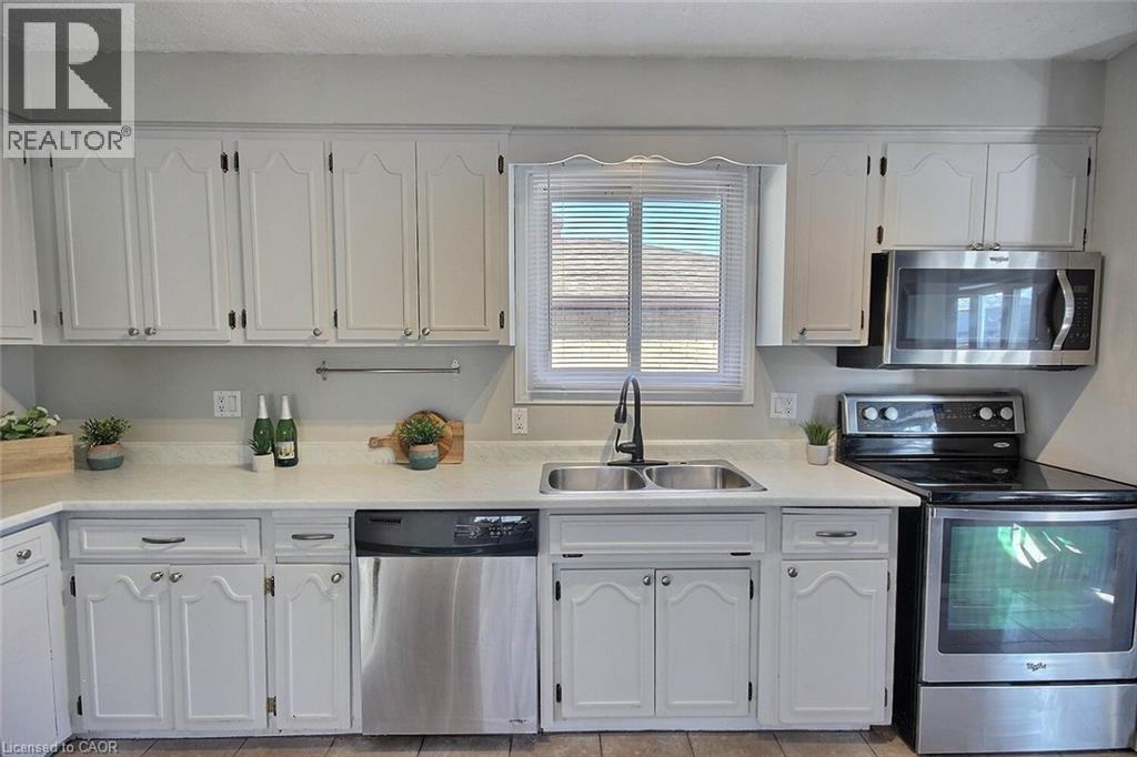 155 Bakersfield Drive, Cambridge, Ontario  N1R 6X9 - Photo 8 - 40807685