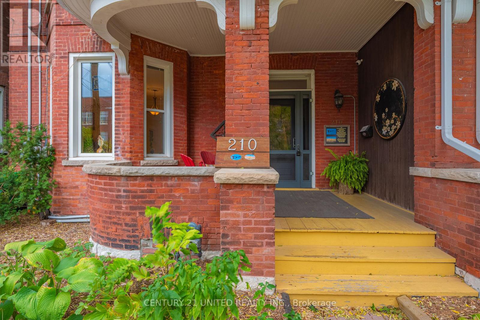 210 Mcdonnel Street, Peterborough, Ontario  K9H 2V9 - Photo 2 - X12839038