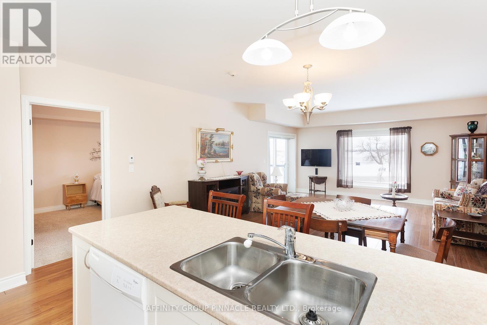 103 - 94 Francis Street W, Kawartha Lakes (Fenelon Falls), Ontario  K0M 1N0 - Photo 15 - X12839114