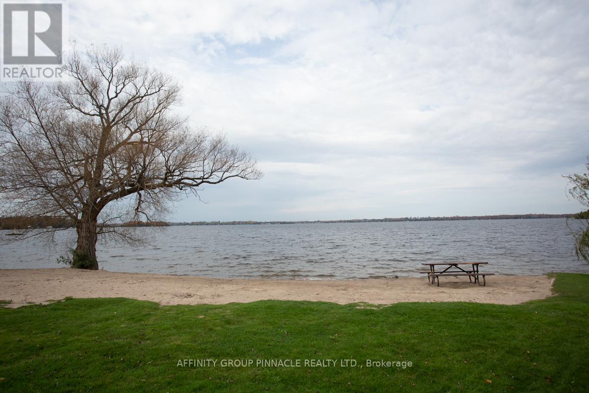 103 - 94 Francis Street W, Kawartha Lakes (Fenelon Falls), Ontario  K0M 1N0 - Photo 6 - X12839114