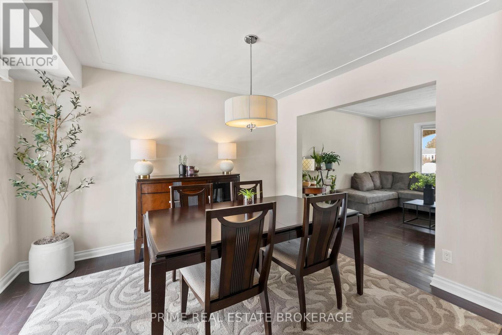 696 Algoma Place, London North, Ontario  N5X 1W6 - Photo 8 - X12839126